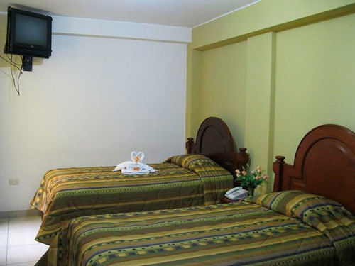 Hotel Presidente Трухильо Екстериор снимка